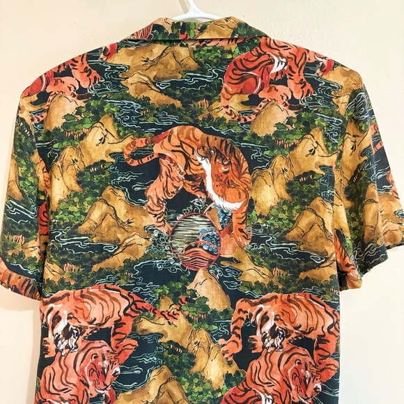 Zara Vibrant Tiger Print Casual Short Sleeve Button Down Shirt - Picture 15 of 16